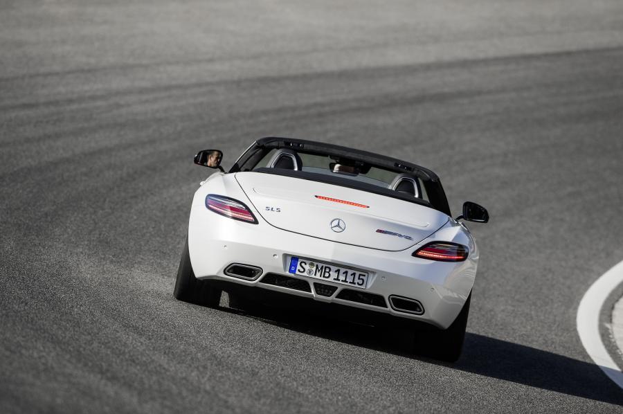  Mercedes-Benz SLS AMG GT Roadster 2012 года  (фото 21 из 47)